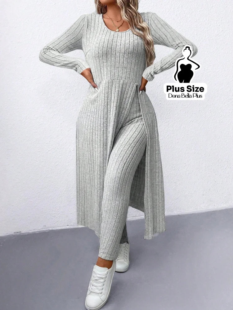 Conjunto Canelado com Blusa Longa Fenda e Calça Justa Conjunto Canelado com Blusa Longa Fenda e Calça Justa