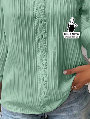 Blusa Canelada com Detalhe em Renda e Manga Longa Blusa Canelada com Detalhe em Renda e Manga Longa
