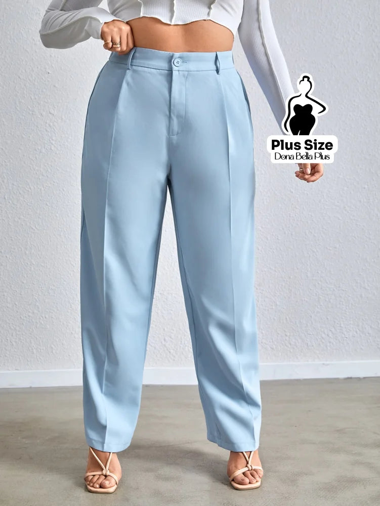Calça Alfaiatada com Pregas e Fechamento Frontal Azul Bebê / G Calça Alfaiatada com Pregas e Fechamento Frontal