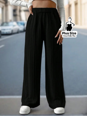 Calça Canelada Reta com Caimento Leve e Solto Calça Canelada Reta com Caimento Leve e Solto