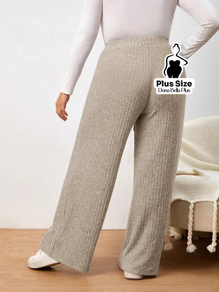 Calça Canelada Reta com Cintura Alta Ajustada Calça Canelada Reta com Cintura Alta Ajustada