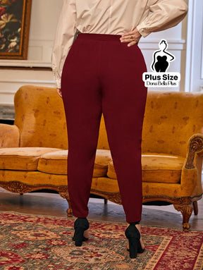 Calça Cintura Alta com Pences e Modelagem Justa Calça Cintura Alta com Pences e Modelagem Justa