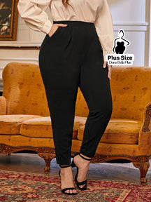 Calça Cintura Alta com Pences e Modelagem Justa Preto / G Calça Cintura Alta com Pences e Modelagem Justa