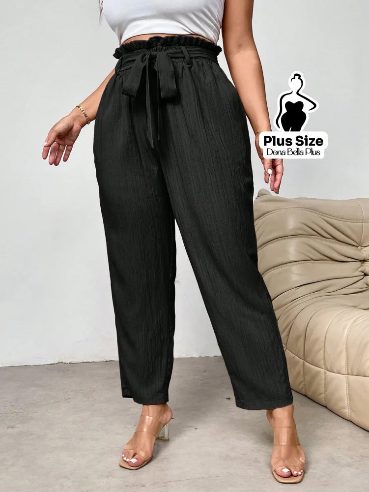 Calça Clochard Texturizada com Faixa para Amarrar Calça Clochard Texturizada com Faixa para Amarrar