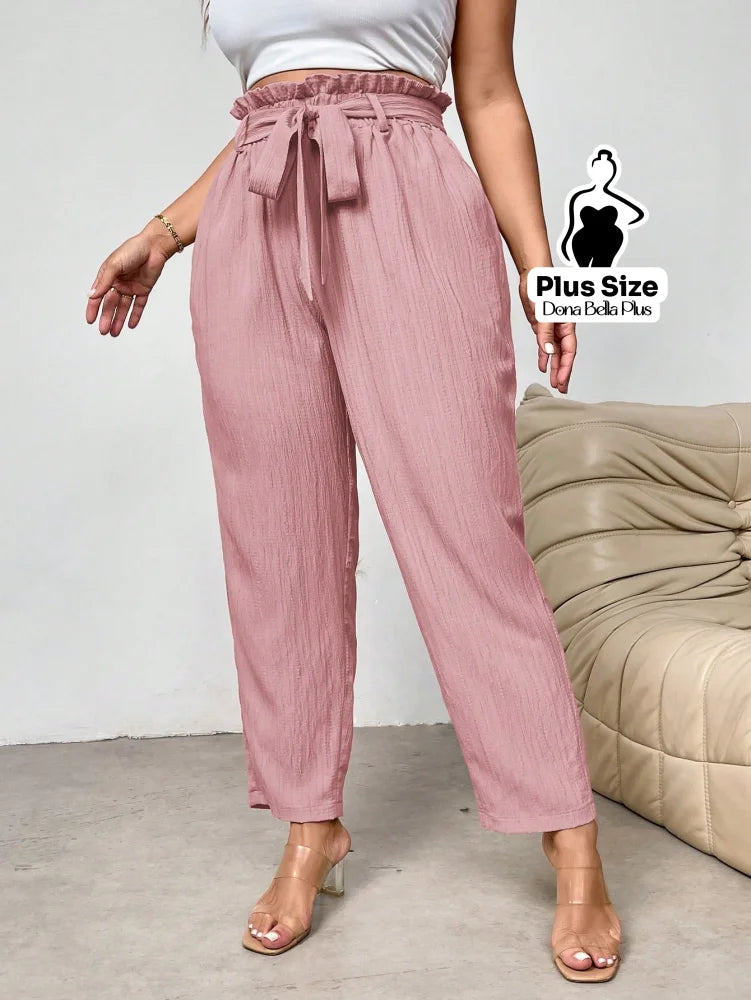 Calça Clochard Texturizada com Faixa para Amarrar Calça Clochard Texturizada com Faixa para Amarrar
