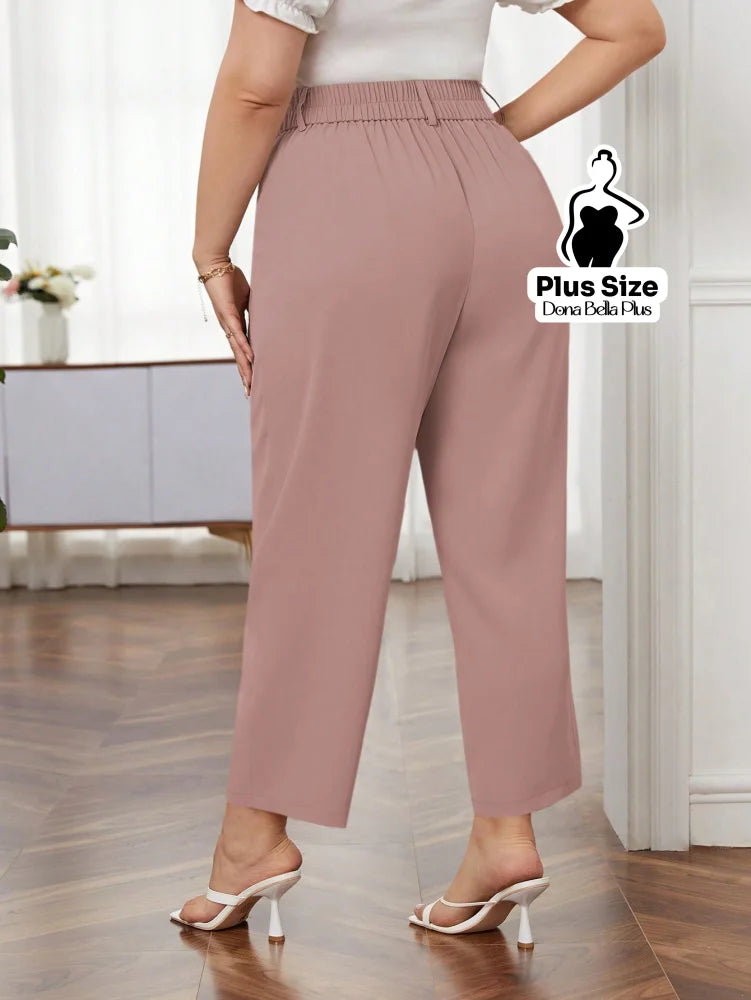 Calça Cropped de Alfaiataria com Pregas Frontais Calça Cropped de Alfaiataria com Pregas Frontais