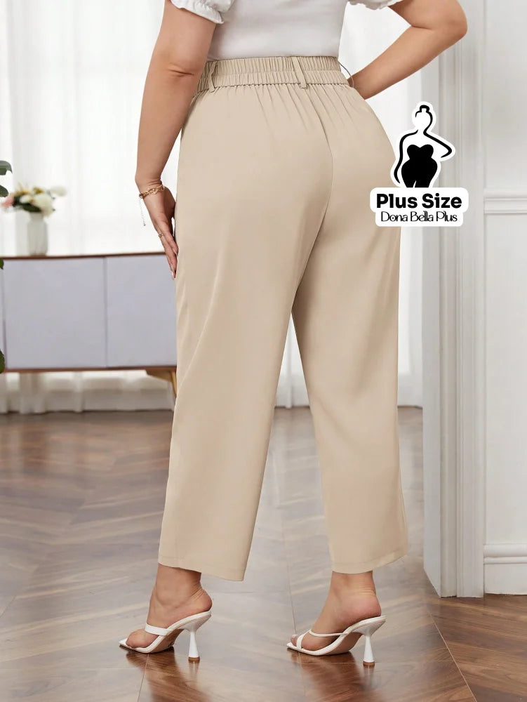 Calça Cropped de Alfaiataria com Pregas Frontais Calça Cropped de Alfaiataria com Pregas Frontais