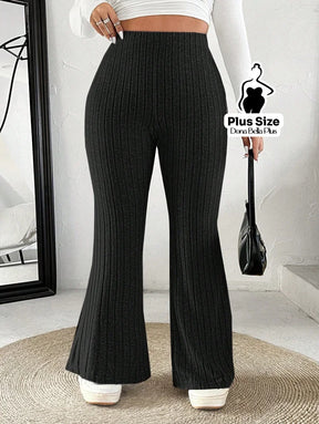 Calça Flare Canelada com Modelagem Confortável Calça Flare Canelada com Modelagem Confortável