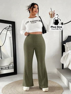 Calça Flare Canelada com Modelagem Confortável Calça Flare Canelada com Modelagem Confortável