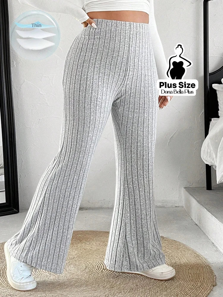 Calça Flare Canelada com Modelagem Confortável Cinza / G Calça Flare Canelada com Modelagem Confortável