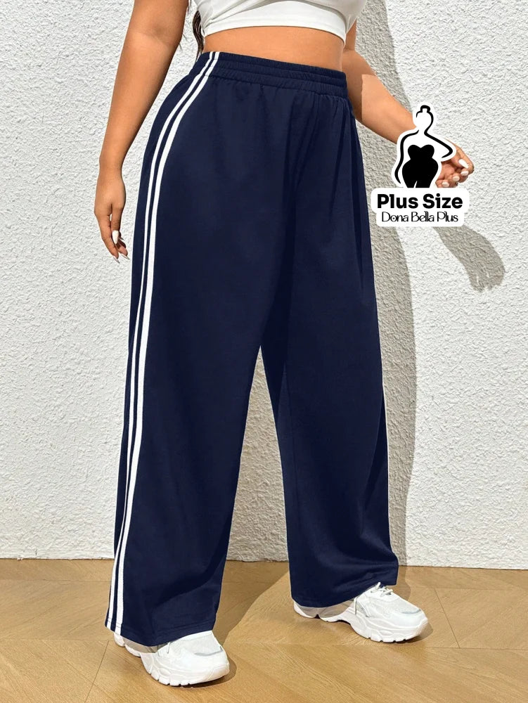 Calça Jogger Esportiva com Listras Laterais Calça Jogger Esportiva com Listras Laterais