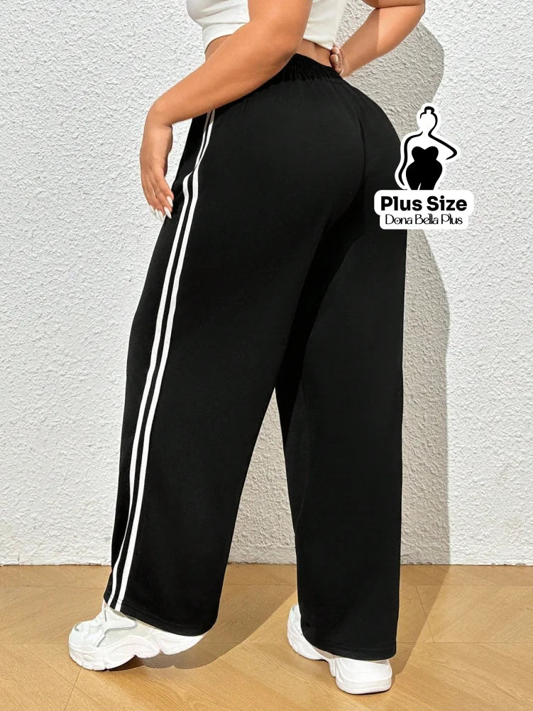Calça Jogger Esportiva com Listras Laterais Calça Jogger Esportiva com Listras Laterais