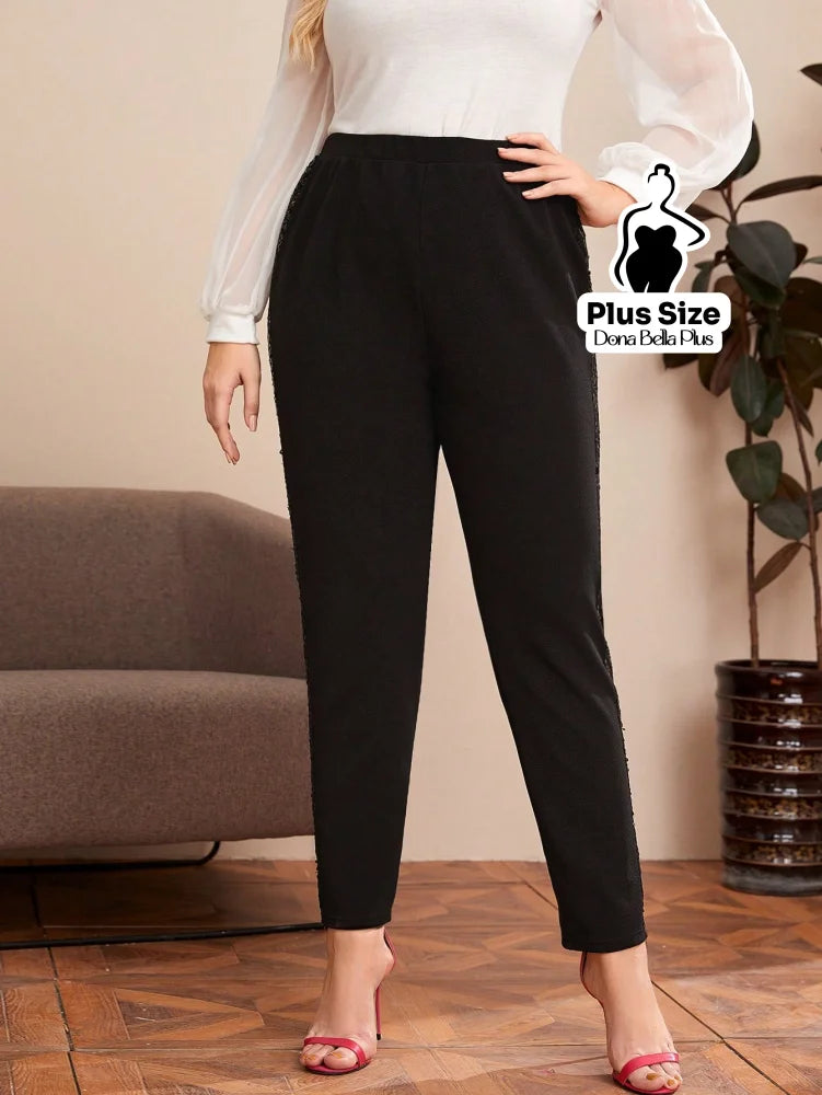Calça Reta com Faixa Lateral de Paetê Brilhante G Calça Reta com Faixa Lateral de Paetê Brilhante