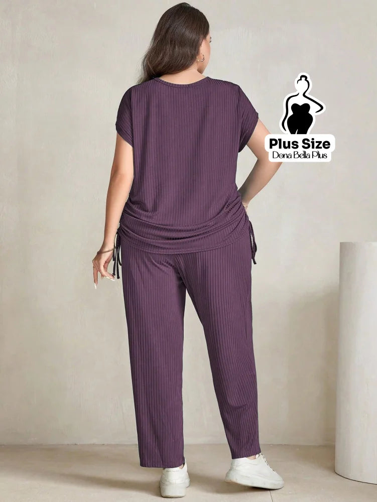 Conjunto Canelado com Blusa Ajustável e Calça Reta Conjunto Canelado com Blusa Ajustável e Calça Reta