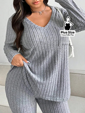 Conjunto Canelado com Blusa Longa e Calça Justa Conjunto Canelado com Blusa Longa e Calça Justa