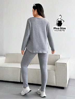Conjunto Canelado com Blusa Longa e Calça Justa Conjunto Canelado com Blusa Longa e Calça Justa