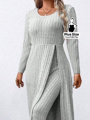 Conjunto Canelado com Blusa Longa Fenda e Calça Justa Conjunto Canelado com Blusa Longa Fenda e Calça Justa