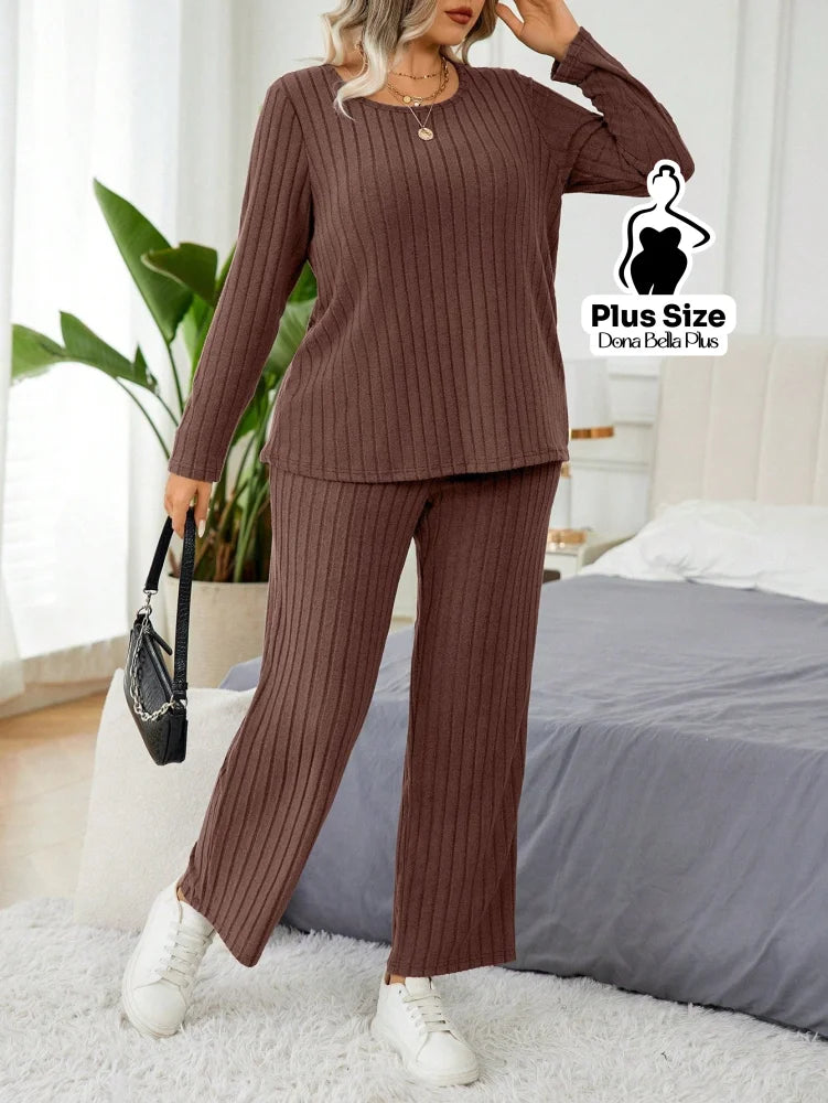Conjunto Canelado com Blusa Manga Longa e Calça Reta Café / G Conjunto Canelado com Blusa Manga Longa e Calça Reta