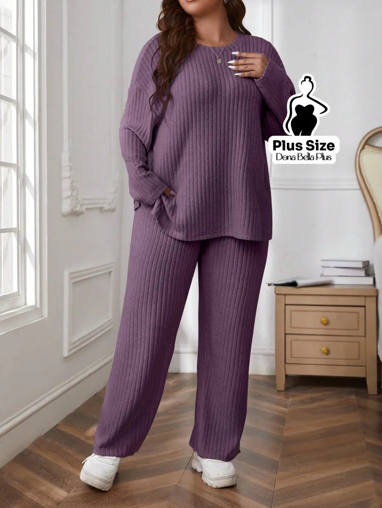 Conjunto Canelado com Blusa Solta e Calça Flare Conjunto Canelado com Blusa Solta e Calça Flare