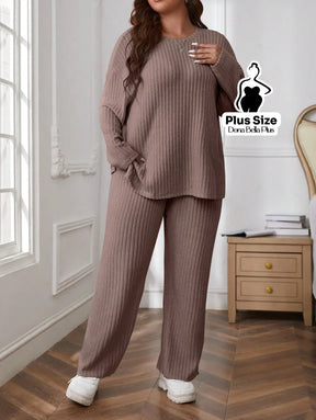 Conjunto Canelado com Blusa Solta e Calça Flare Conjunto Canelado com Blusa Solta e Calça Flare
