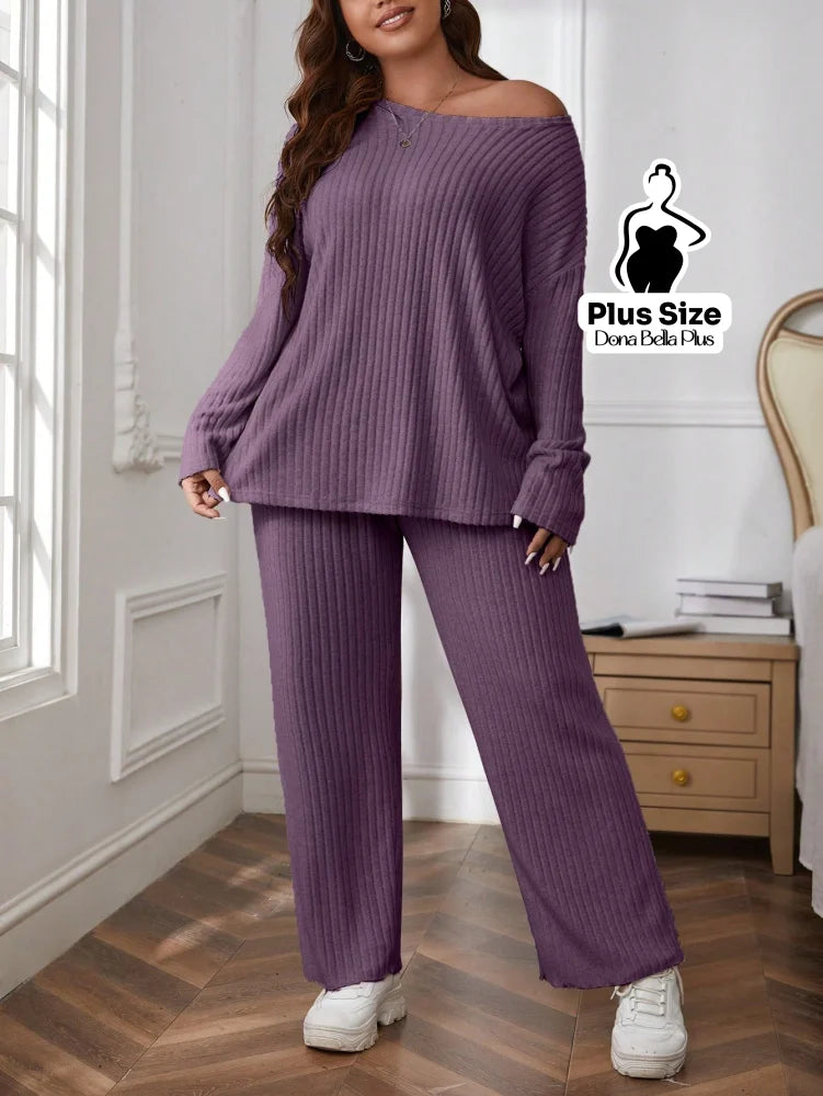 Conjunto Canelado com Blusa Solta e Calça Flare Conjunto Canelado com Blusa Solta e Calça Flare