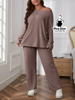 Conjunto Canelado com Blusa Solta e Calça Flare Conjunto Canelado com Blusa Solta e Calça Flare