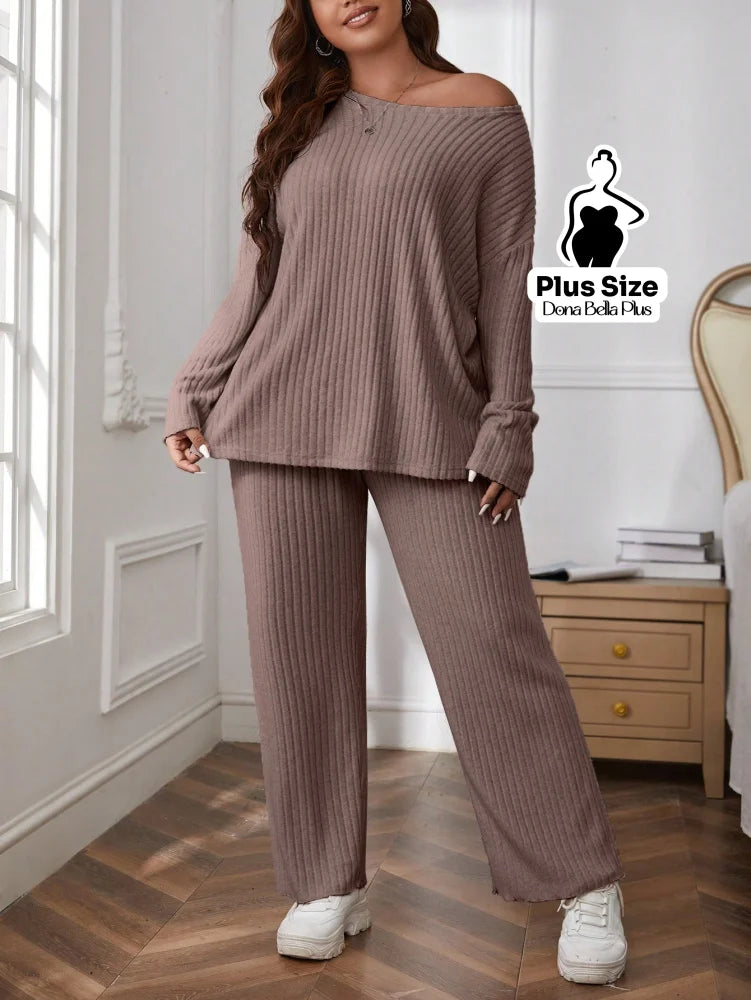Conjunto Canelado com Blusa Solta e Calça Flare Conjunto Canelado com Blusa Solta e Calça Flare