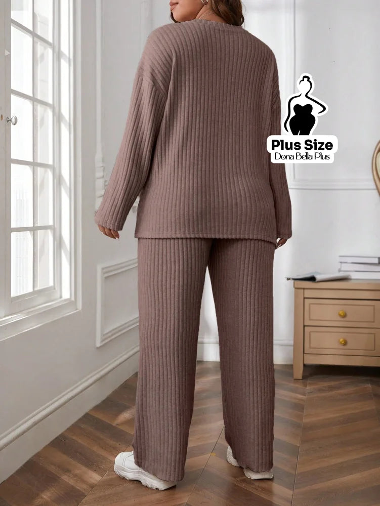 Conjunto Canelado com Blusa Solta e Calça Flare Conjunto Canelado com Blusa Solta e Calça Flare