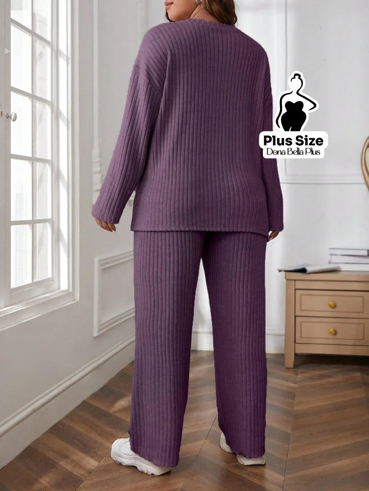 Conjunto Canelado com Blusa Solta e Calça Flare Conjunto Canelado com Blusa Solta e Calça Flare
