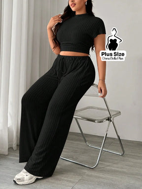 Conjunto Canelado com Cropped e Calça de Amarrar Conjunto Canelado com Cropped e Calça de Amarrar