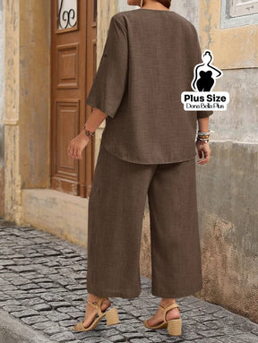 Conjunto de Linho com Blusa de Botões Laterais e Calça Conjunto de Linho com Blusa de Botões Laterais e Calça