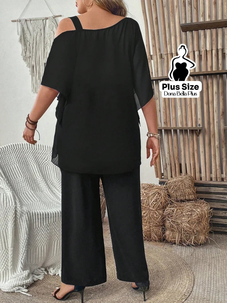 Conjunto Elegante com Camadas e Ombro Vazado Conjunto Elegante com Camadas e Ombro Vazado