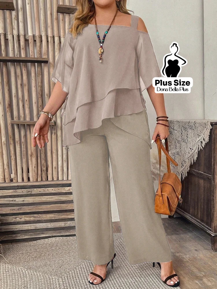 Conjunto Elegante com Camadas e Ombro Vazado Damasco / G Conjunto Elegante com Camadas e Ombro Vazado