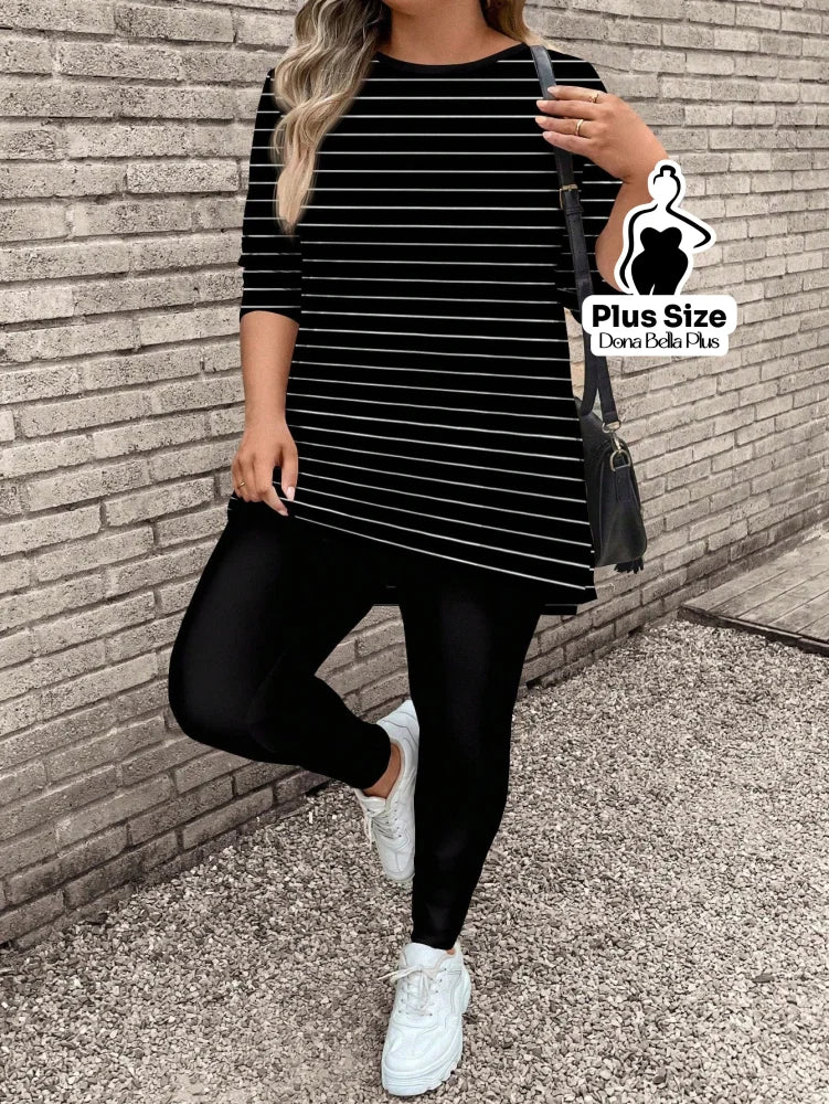 Conjunto Estampado com Blusa Básica e Calça Justa Conjunto Estampado com Blusa Básica e Calça Justa