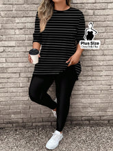 Conjunto Estampado com Blusa Básica e Calça Justa Cor 1 / G Conjunto Estampado com Blusa Básica e Calça Justa