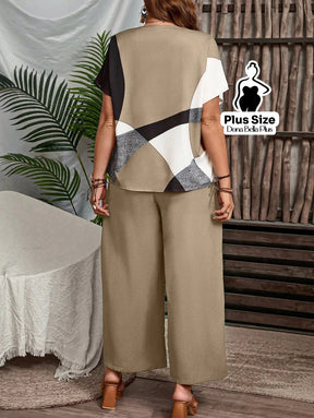 Conjunto Estampado com Blusa Solta e Calça Pantacourt Conjunto Estampado com Blusa Solta e Calça Pantacourt