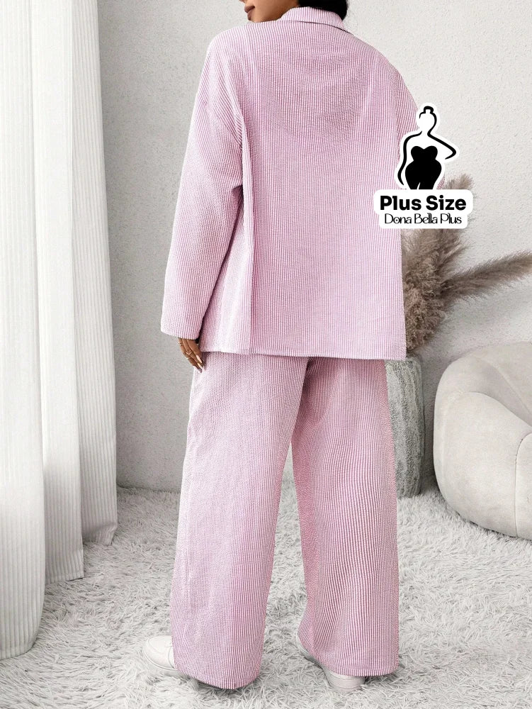 Conjunto Listrado com Camisa Oversized e Calça Reta Conjunto Listrado com Camisa Oversized e Calça Reta