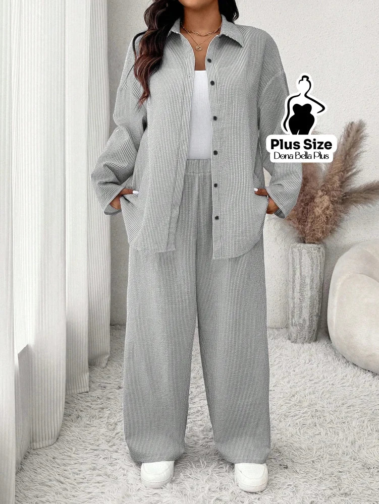 Conjunto Listrado com Camisa Oversized e Calça Reta Conjunto Listrado com Camisa Oversized e Calça Reta