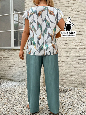 Conjunto Texturizado com Blusa Estampada e Faixa Conjunto Texturizado com Blusa Estampada e Faixa