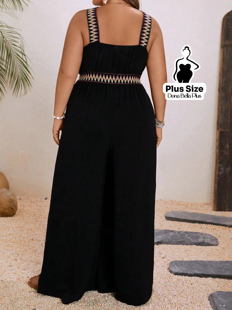 Macacão Pantalona com Decote Cruzado e Detalhe Étnico Macacão Pantalona com Decote Cruzado e Detalhe Étnico