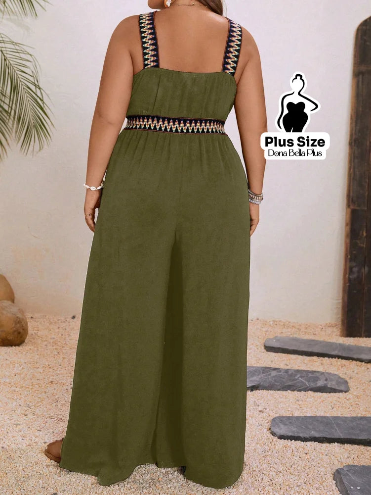 Macacão Pantalona com Decote Cruzado e Detalhe Étnico Macacão Pantalona com Decote Cruzado e Detalhe Étnico