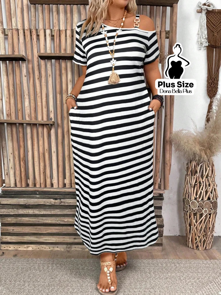 Vestido Listrado Longo com Fenda e Ombro Vazado Vestido Listrado Longo com Fenda e Ombro Vazado