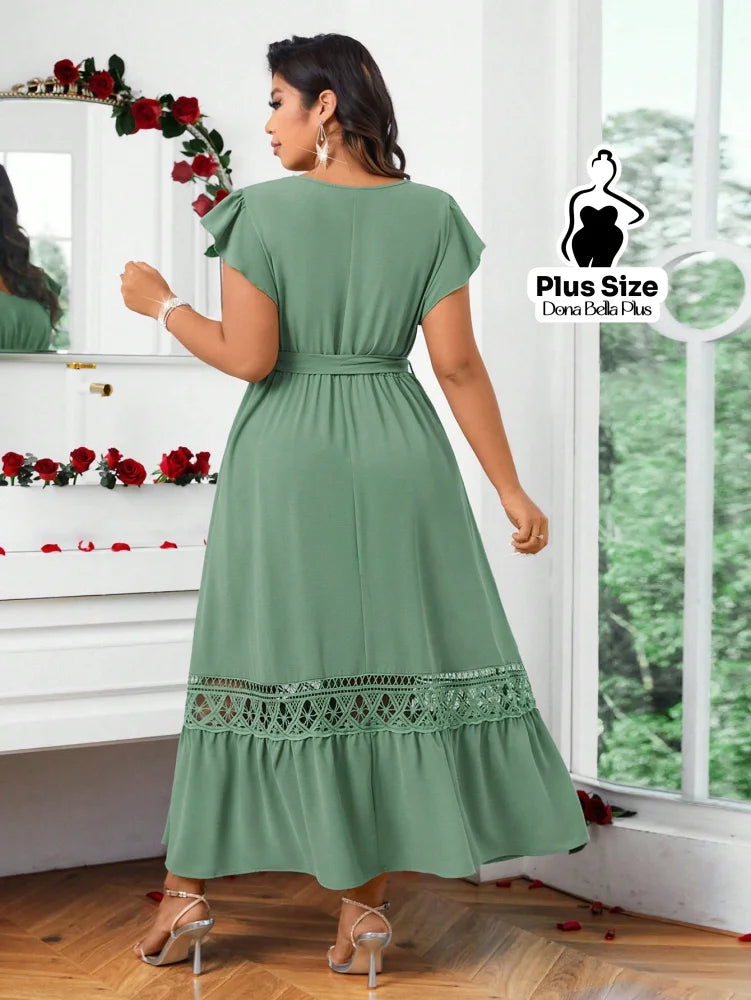 Vestido Longo com Decote V Renda e Faixa na Cintura Vestido Longo com Decote V Renda e Faixa na Cintura