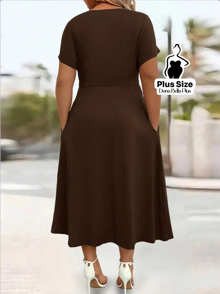 Vestido Midi com Decote V Modelagem Transpassada e Bolsos Laterais Vestido Midi com Decote V Modelagem Transpassada e