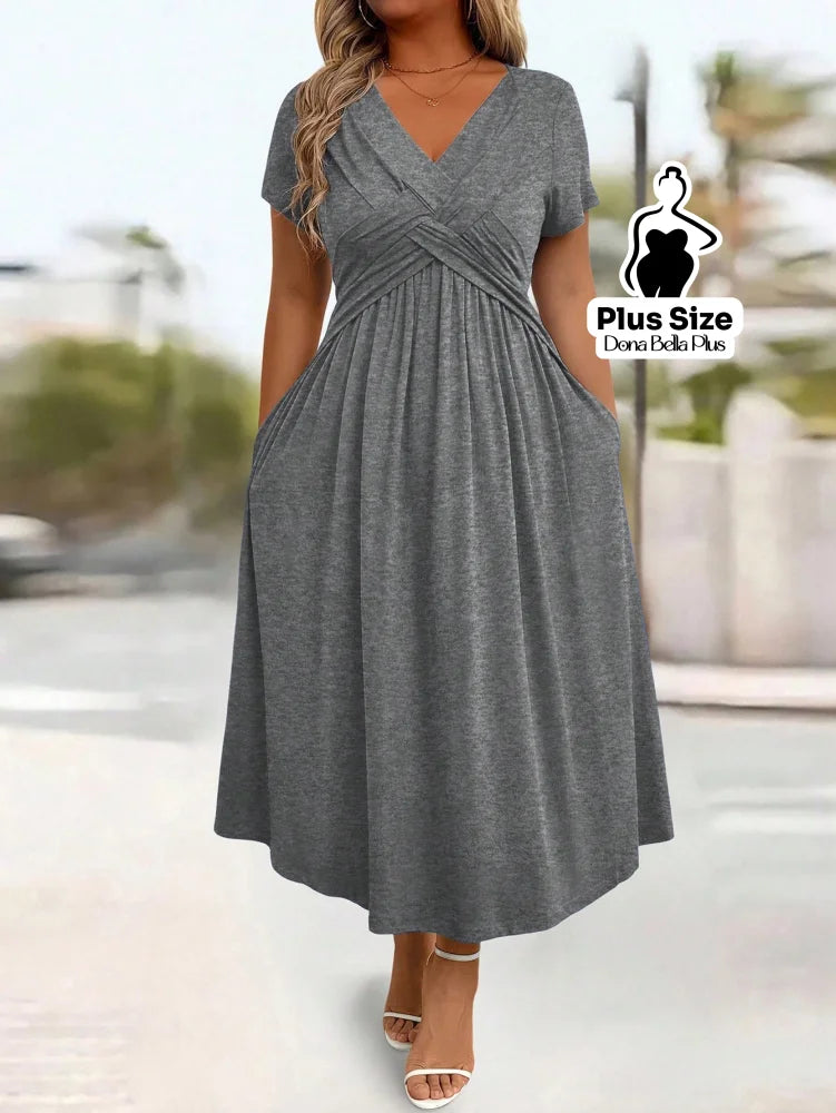 Vestido Midi com Decote V Modelagem Transpassada e Bolsos Laterais Chumbo / G Vestido Midi com Decote V Modelagem